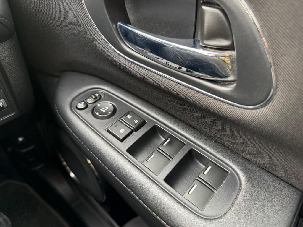 2016 Honda HR-V thumbnail 27