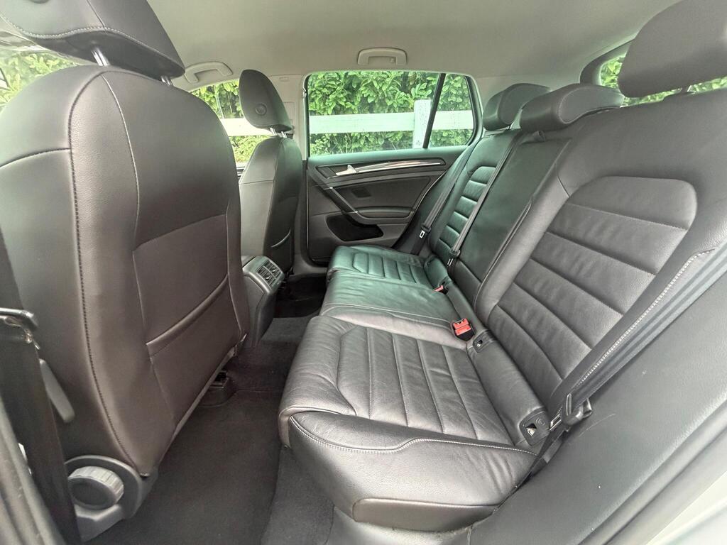 2016 Volkswagen Golf thumbnail 22