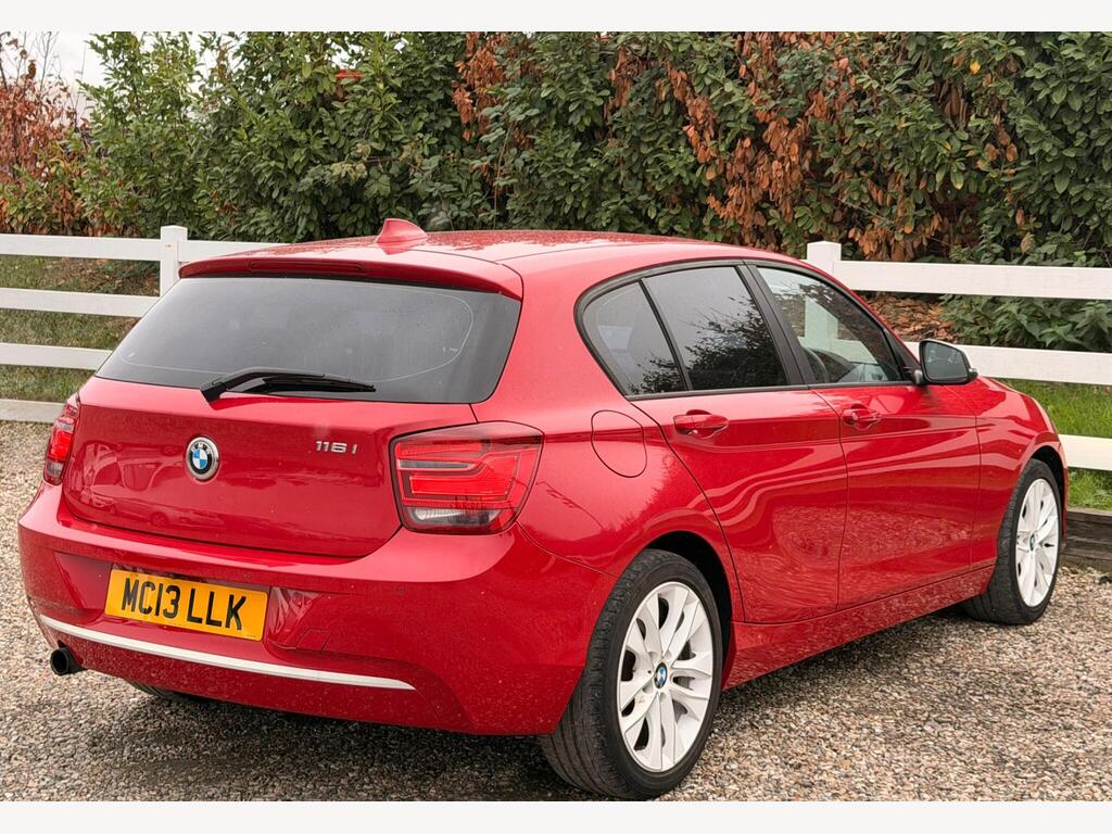 2013 BMW 1 Series thumbnail 19