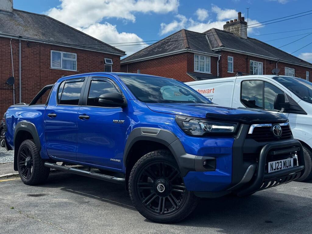 Toyota Hilux Pickup 2.8 D-4D Invincible X Auto 4WD Euro 6 (s/s) 4dr