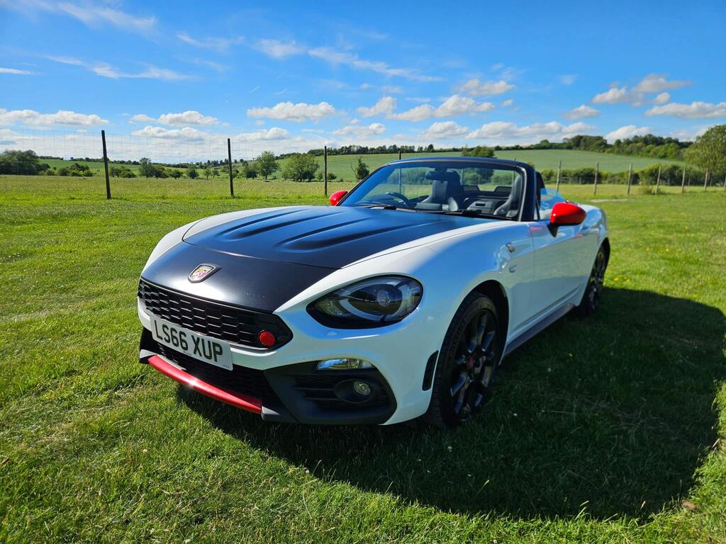 Abarth 124 Spider