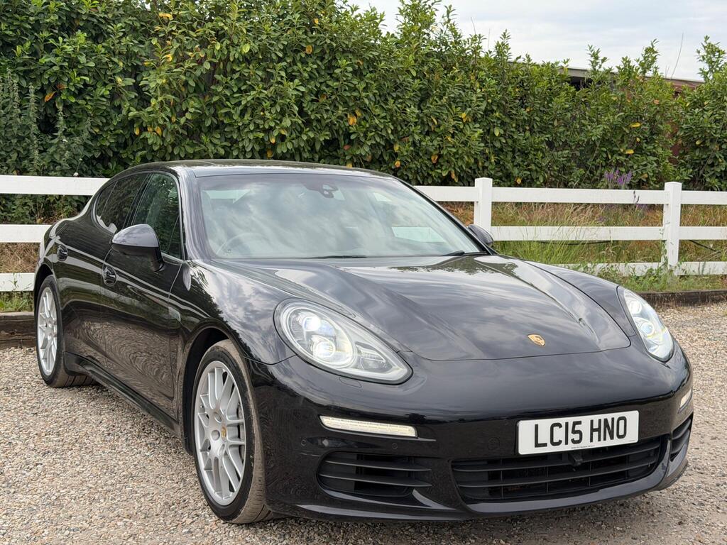 2015 Porsche Panamera thumbnail 4