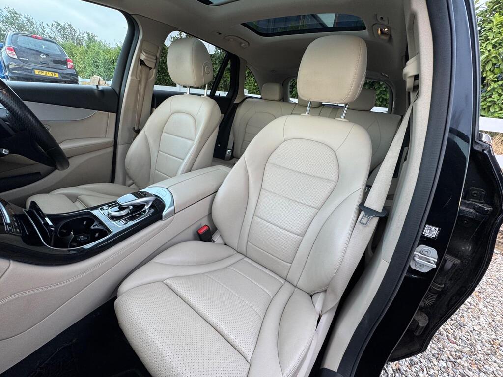 Mercedes-Benz GLC 2.1 GLC220d Sport (Premium) G-Tronic 4MATIC Euro 6 (s/s) 5dr thumbnail 8