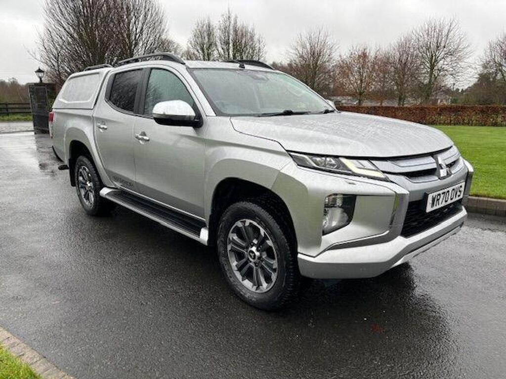 Mitsubishi L200 Pickup 2.2 DI-D DC Warrior 4WD Euro 6 (s/s) 4dr