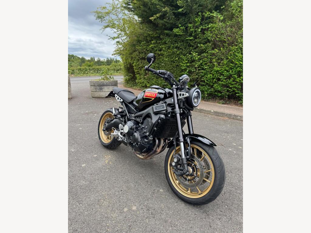 Yamaha XSR900