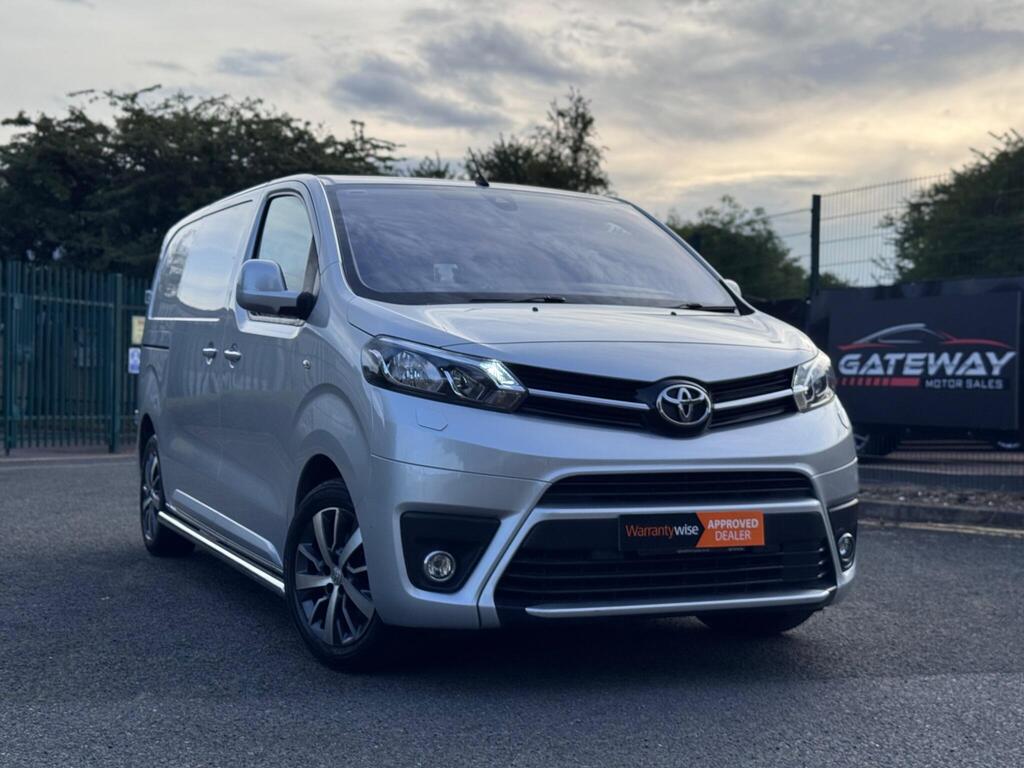 Toyota ProAce Panel Van 2.0D Design Medium Panel Van MWB Euro 6 (s/s) 6dr