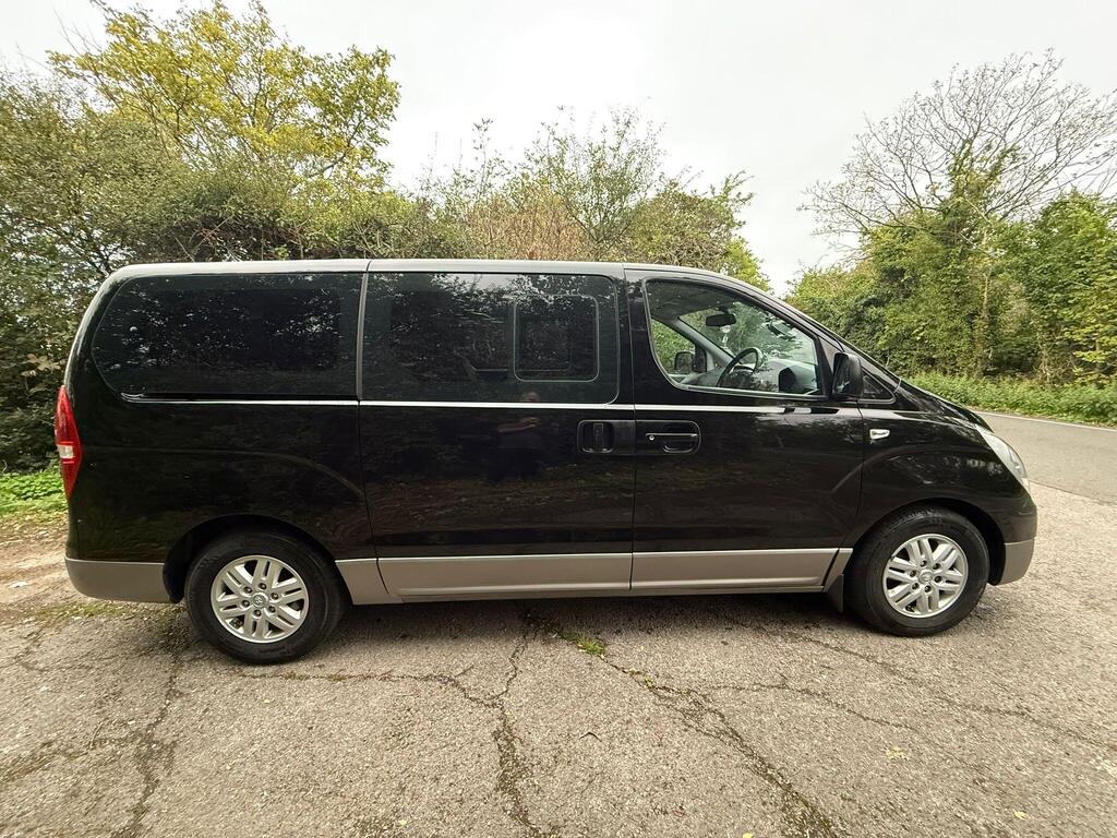 Hyundai i800