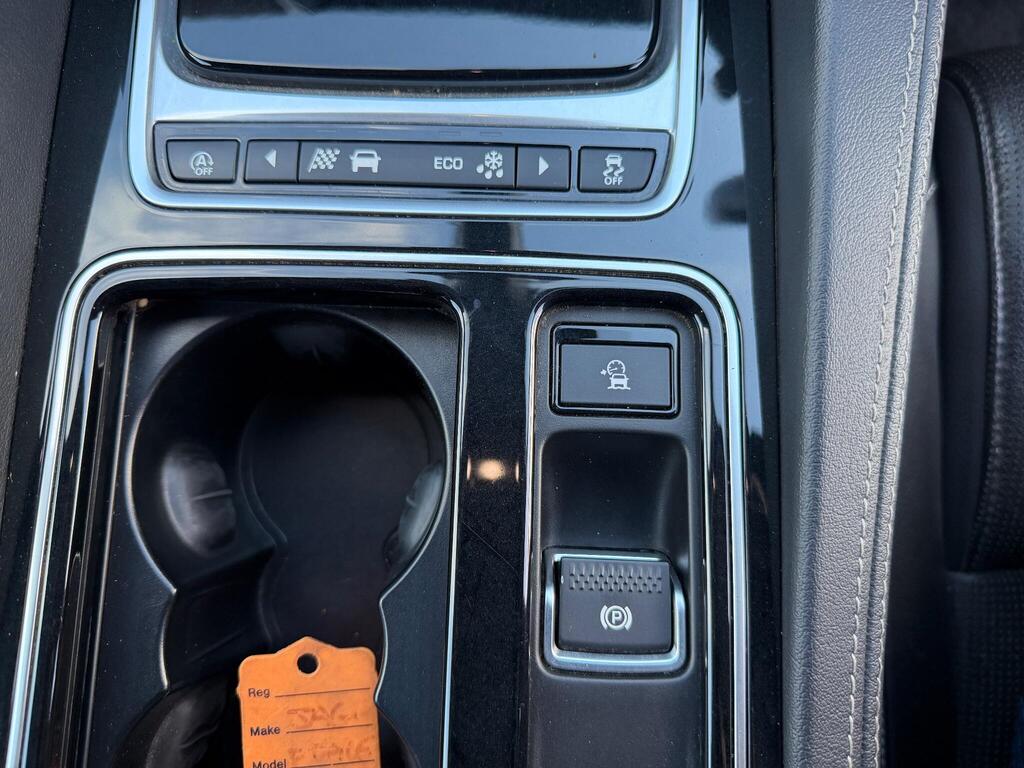 Jaguar F-PACE 2.0 D180 R-Sport Auto AWD Euro 6 (s/s) 5dr thumbnail 29