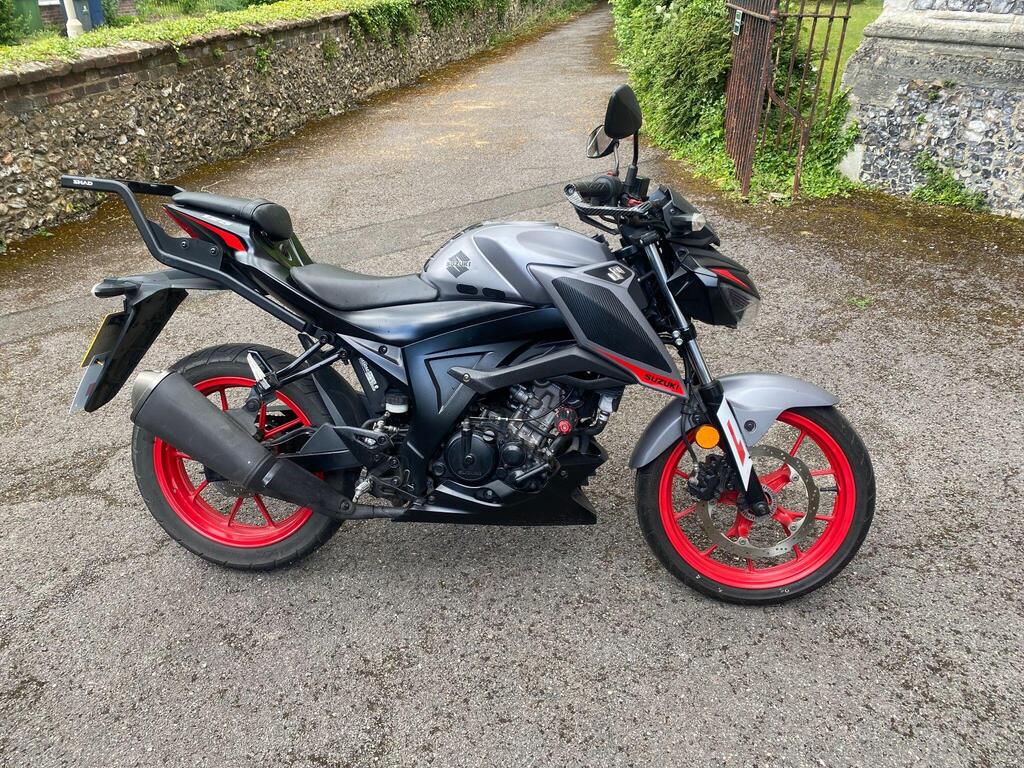 Suzuki GSX-S125