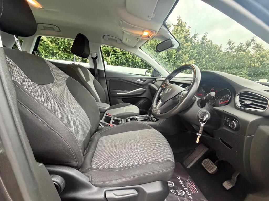 2018 Vauxhall Grandland X thumbnail 21