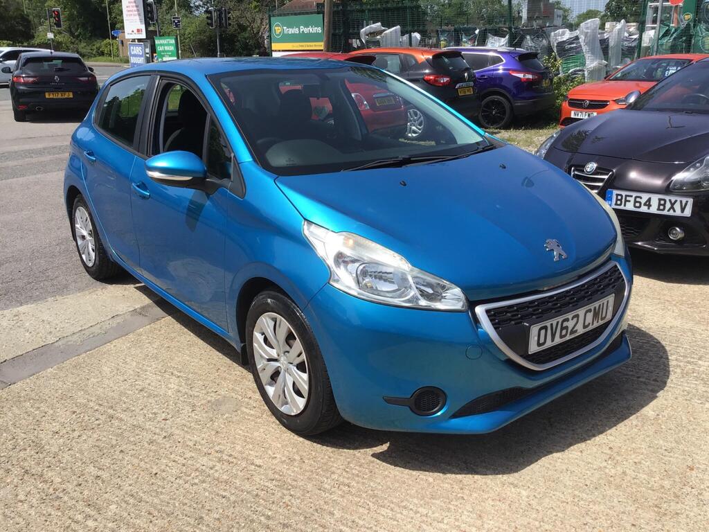 Peugeot 208 Hatchback 1.2 VTi Access+ Euro 5 5dr