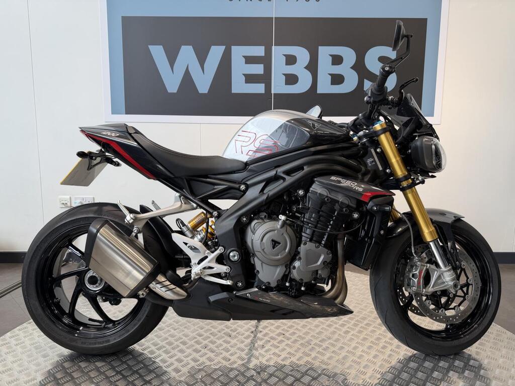 Triumph Speed Triple 1200