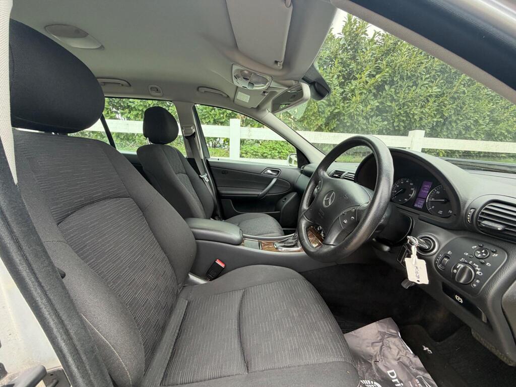 2007 Mercedes-Benz C Class thumbnail 18