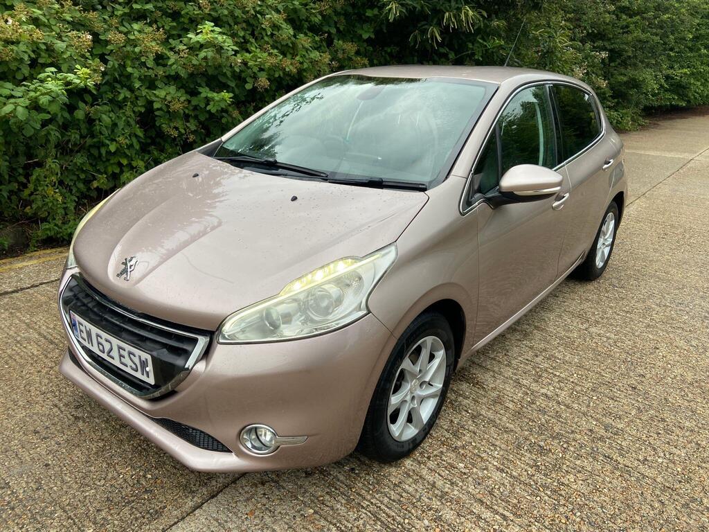 Peugeot 208 Hatchback 1.4 e-HDi Allure EGC Euro 5 (s/s) 5dr
