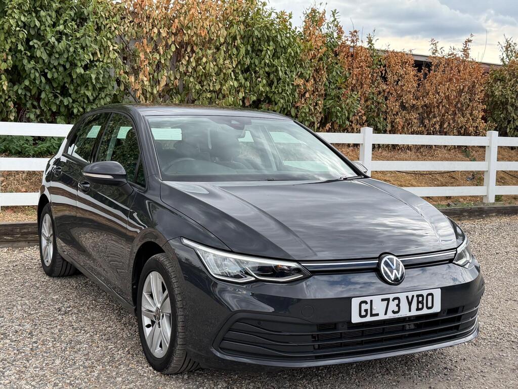2023 Volkswagen Golf thumbnail 4