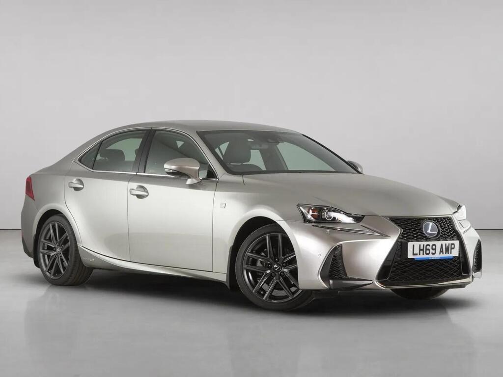 Lexus IS