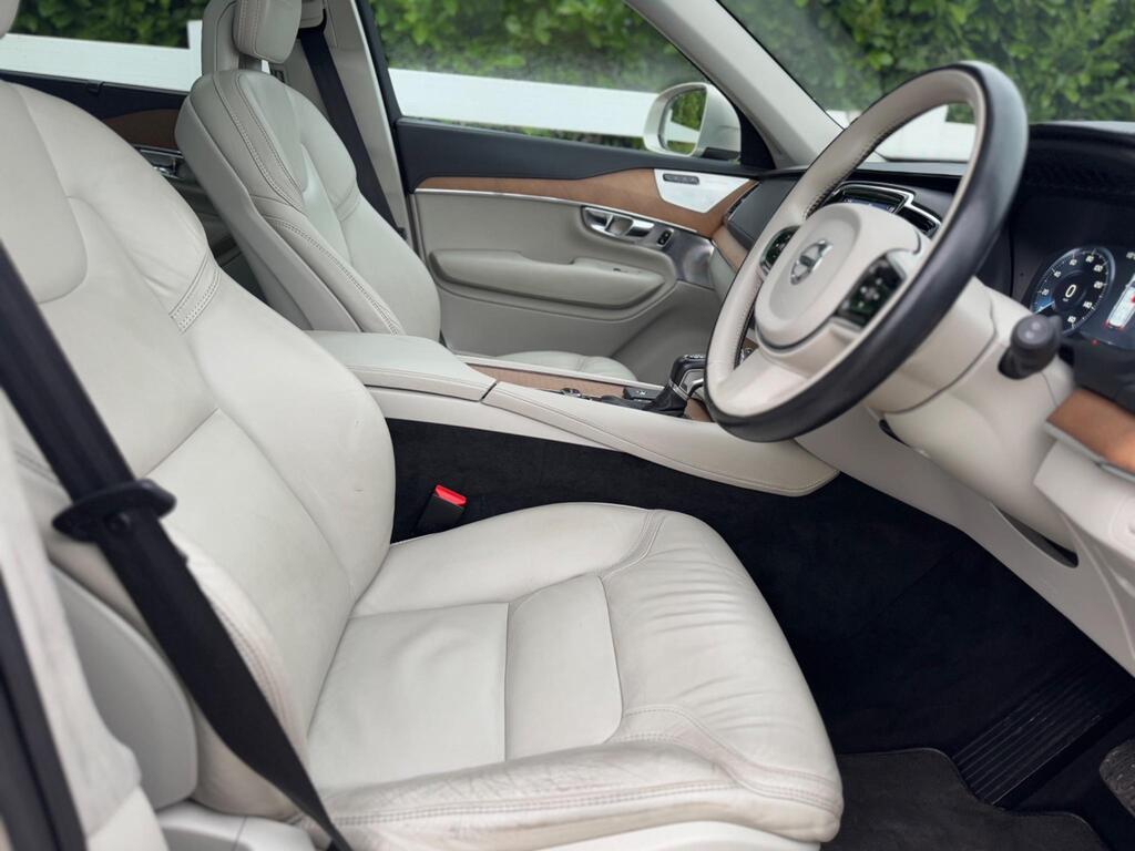 Volvo XC90 2.0 D5 Inscription Geartronic 4WD Euro 6 (s/s) 5dr thumbnail 16