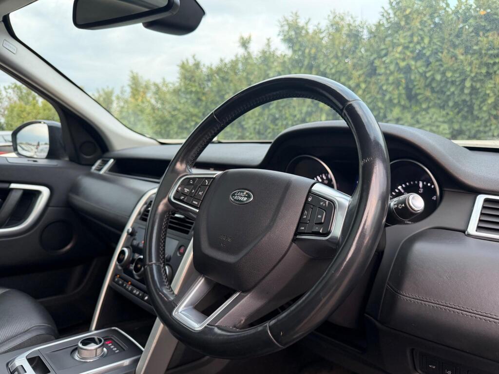 2016 Land Rover Discovery Sport thumbnail 15