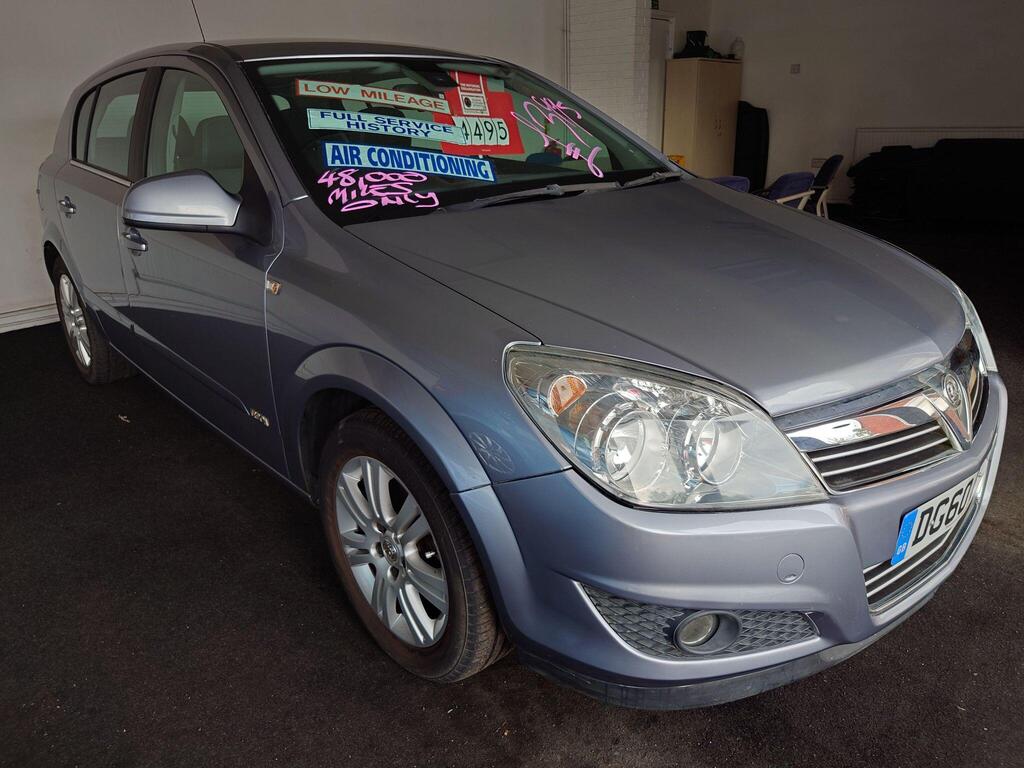 Vauxhall Astra Hatchback 1.6i 16v Design 5dr