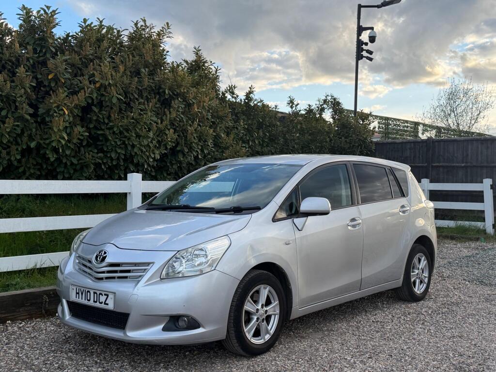 2010 Toyota Verso thumbnail 2