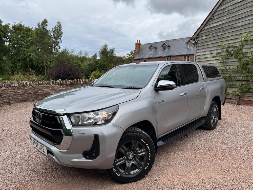 Toyota Hilux Pickup 2.4 D-4D Icon Auto 4WD Euro 6 (s/s) 4dr