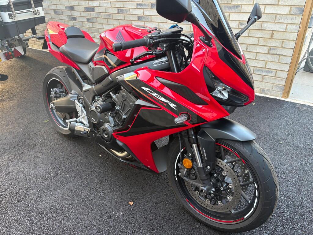 Honda CBR650R