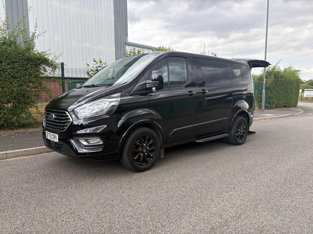 Ford Tourneo Custom Minibus 2.0 320 EcoBlue Titanium L1 Euro 6 (s/s) 5dr