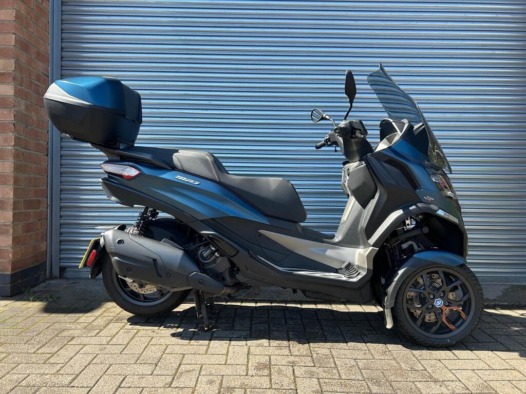 Piaggio MP3 530