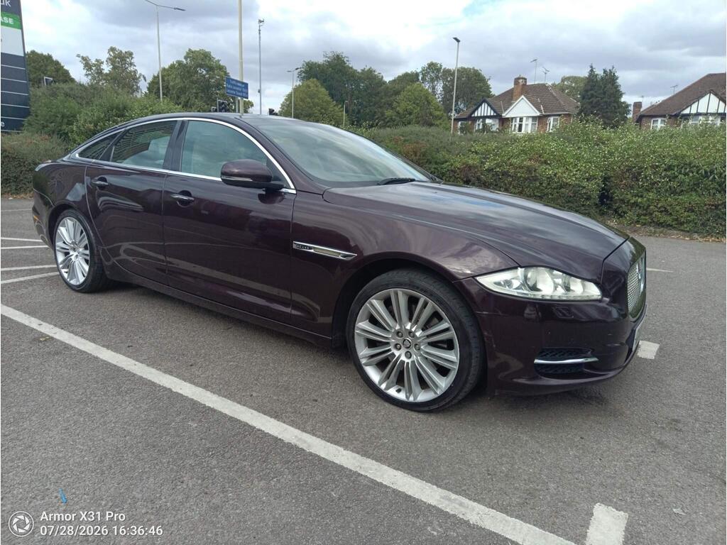 Jaguar XJ