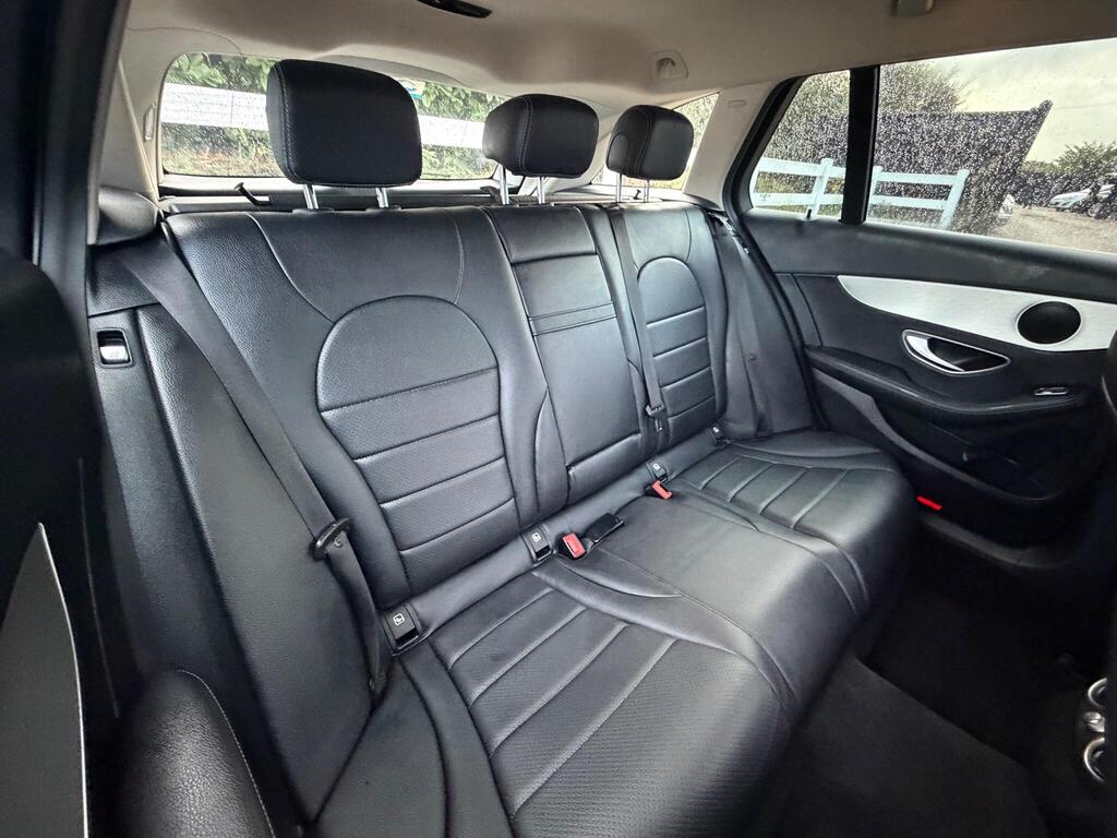 Mercedes-Benz C Class 2.1 C220d Sport G-Tronic+ Euro 6 (s/s) 5dr thumbnail 9