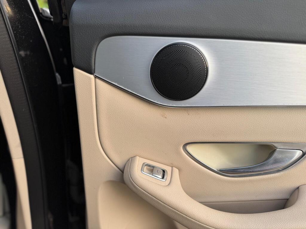 Mercedes-Benz GLC 2.1 GLC220d Sport (Premium) G-Tronic 4MATIC Euro 6 (s/s) 5dr thumbnail 44