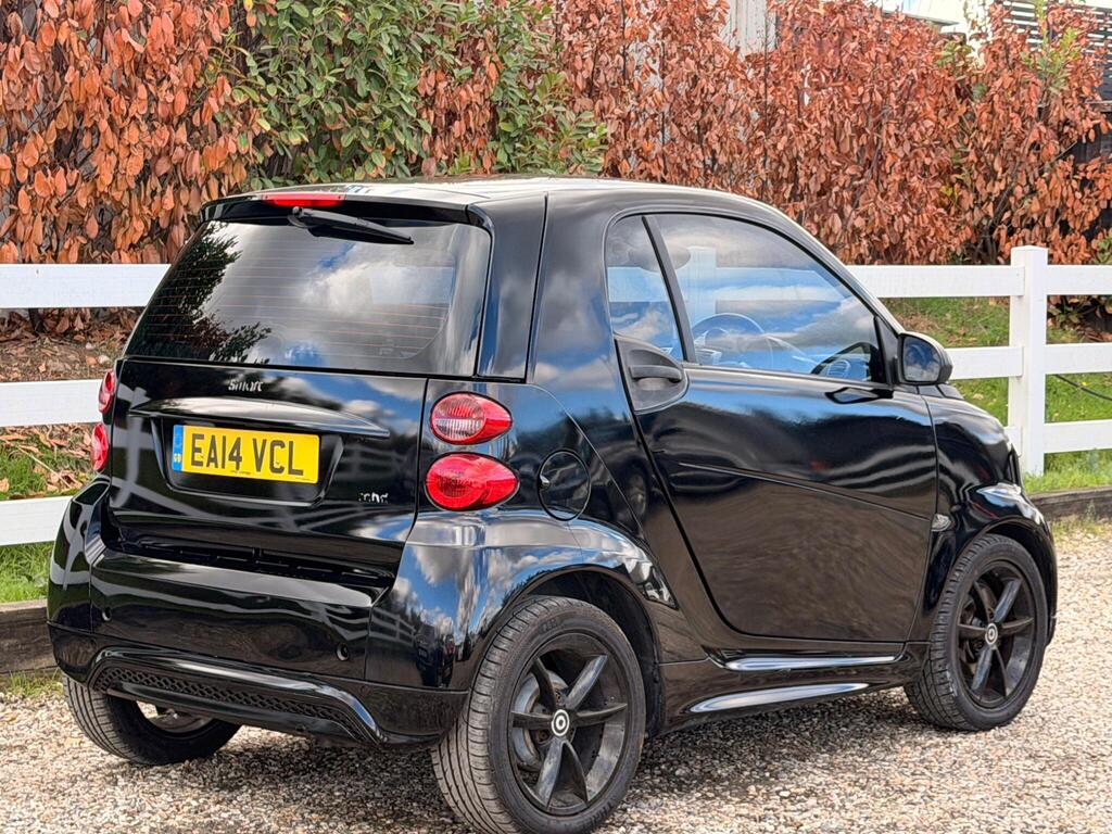2014 Smart fortwo thumbnail 18