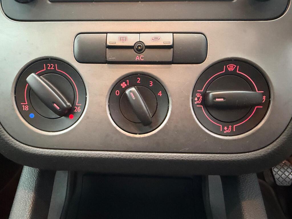 2008 Volkswagen Golf thumbnail 22