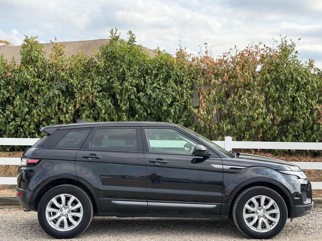 2018 Land Rover Range Rover Evoque thumbnail 12