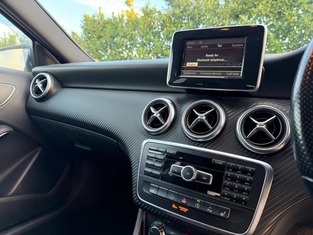 2015 Mercedes-Benz A Class thumbnail 16