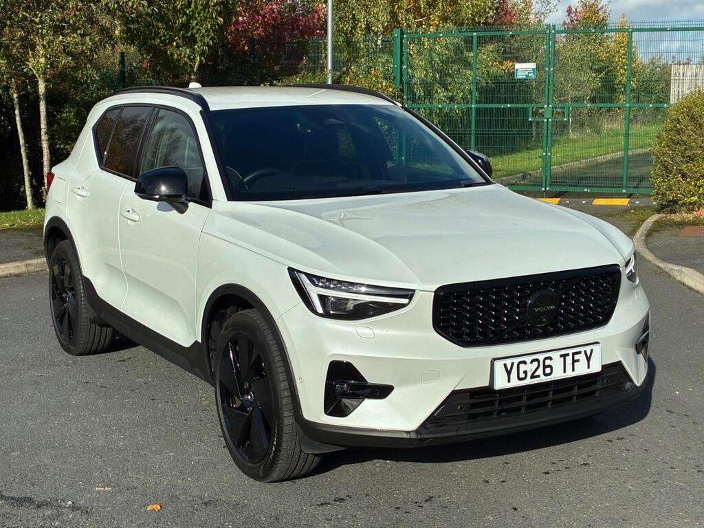 Volvo XC40 SUV 2.0 B4 MHEV Plus Pro Black Edition DCT Auto Euro 6 (s/s) 5dr