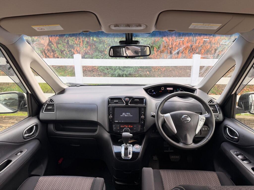 2014 Nissan Serena thumbnail 23