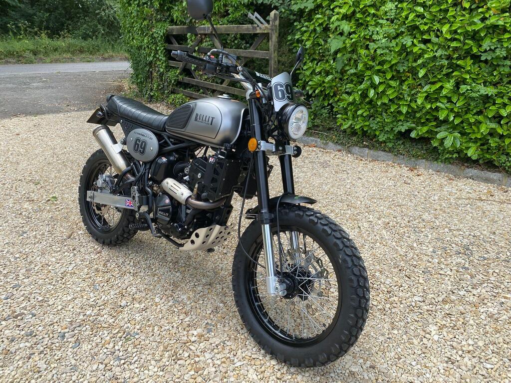 Bullit Hero 250 Roadster/Retro 249 Euro 4