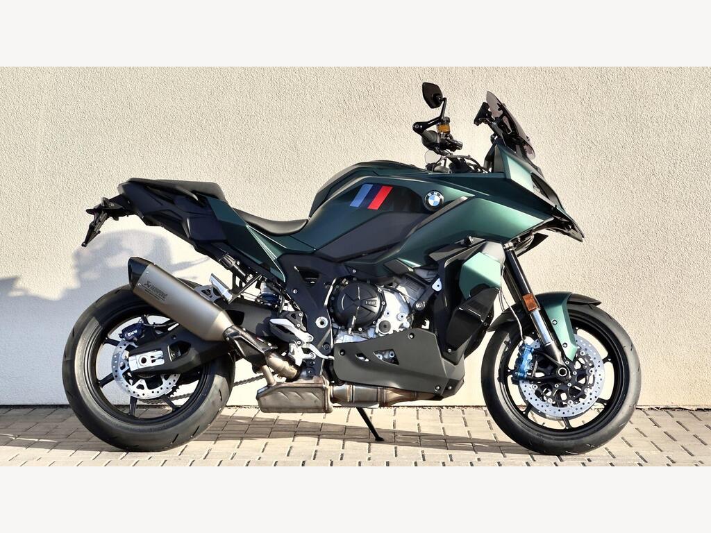 BMW M 1000 XR