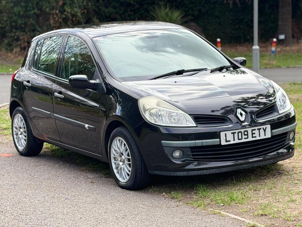Renault Clio Hatchback 1.6 VVT Expression 5dr