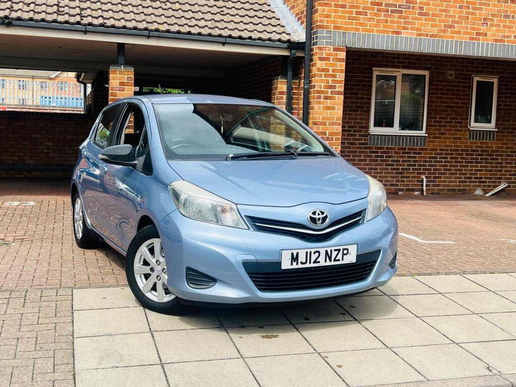 Toyota Yaris Hatchback 1.33 Dual VVT-i TR Euro 5 5dr