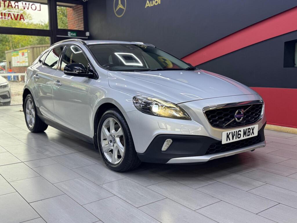 Volvo V40 Cross Country Hatchback 2.0 D2 Lux Nav Euro 6 (s/s) 5dr