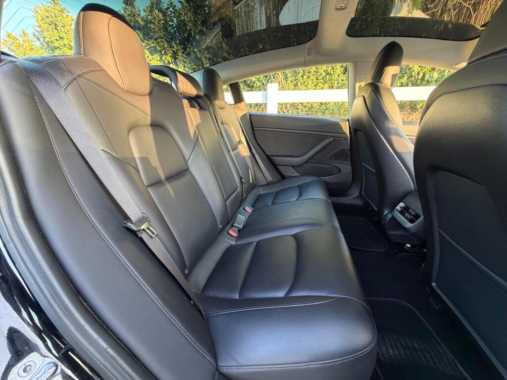 2020 Tesla Model 3 thumbnail 21