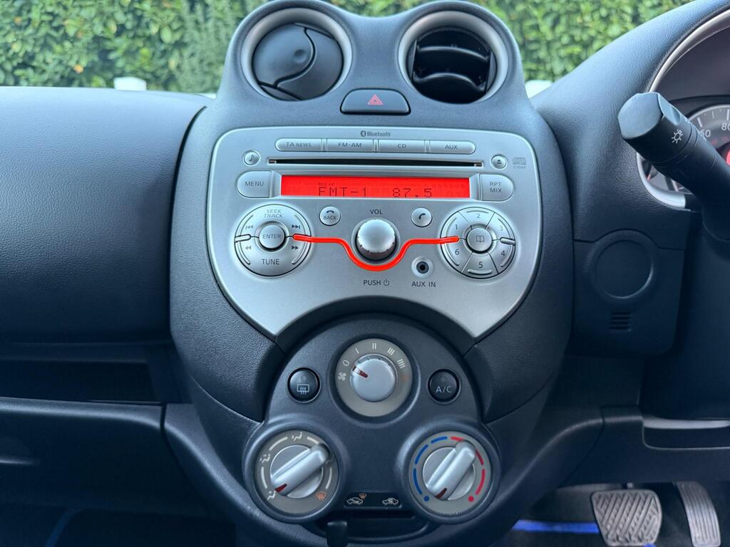 2011 Nissan Micra thumbnail 15