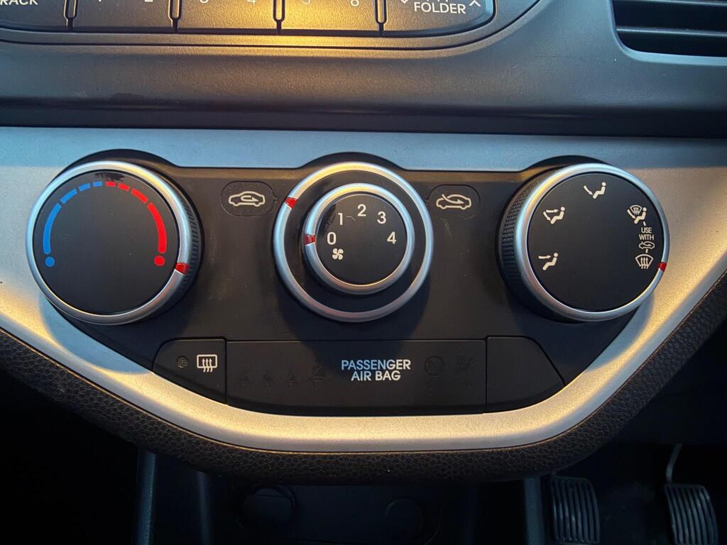 2013 Kia Picanto thumbnail 22