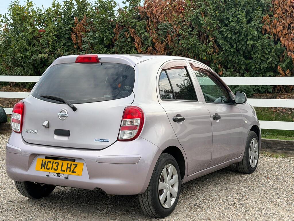 2013 Nissan Micra thumbnail 16