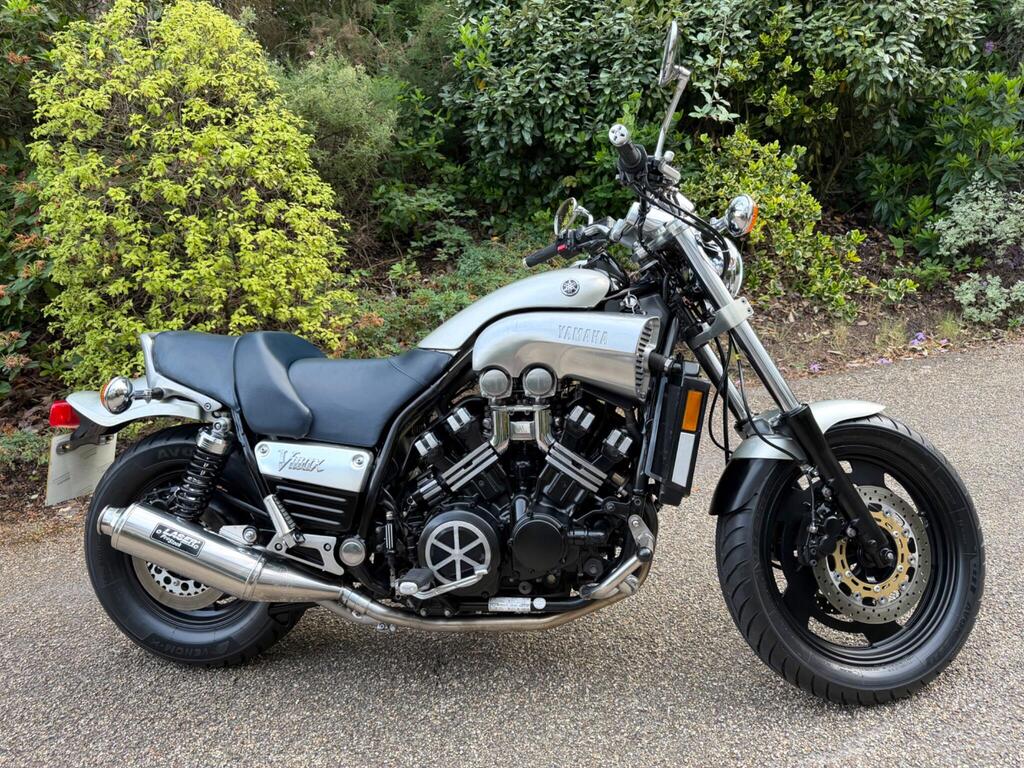 Yamaha V-Max Custom Cruiser 1200