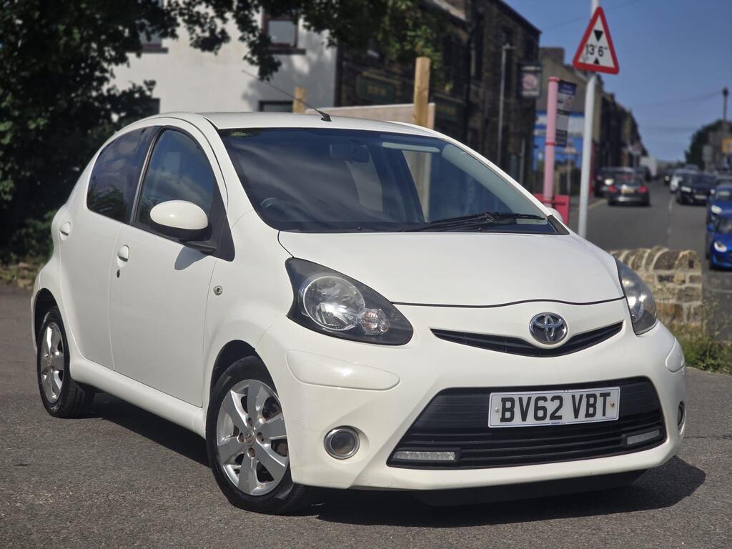 Toyota AYGO Hatchback 1.0 VVT-i Fire Euro 5 5dr
