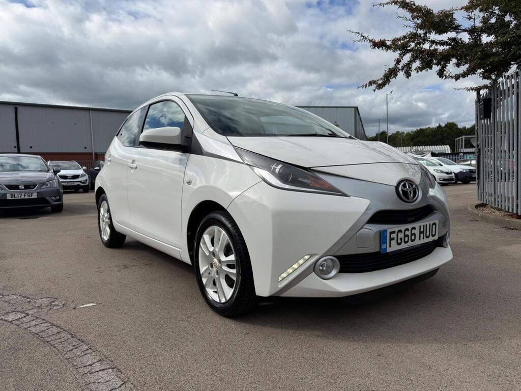 Toyota AYGO Hatchback 1.0 VVT-i x-pure Euro 6 5dr
