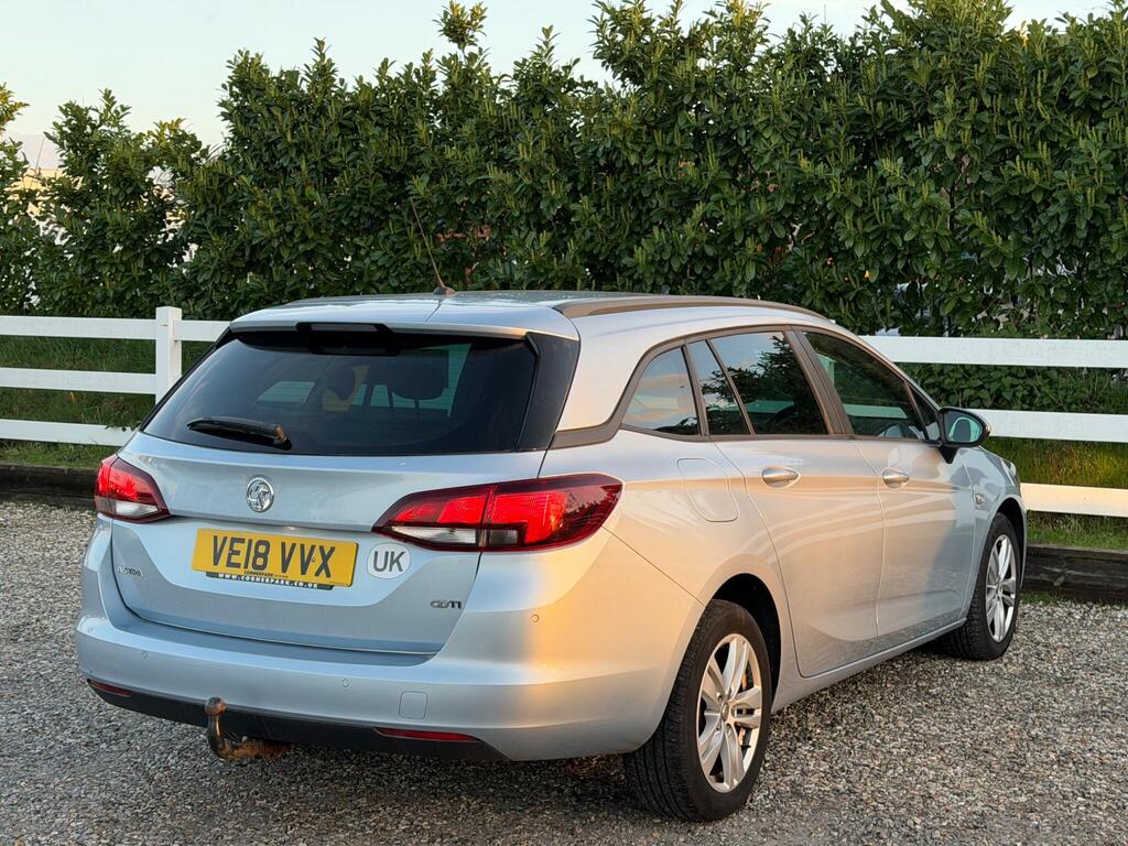 2018 Vauxhall Astra thumbnail 13